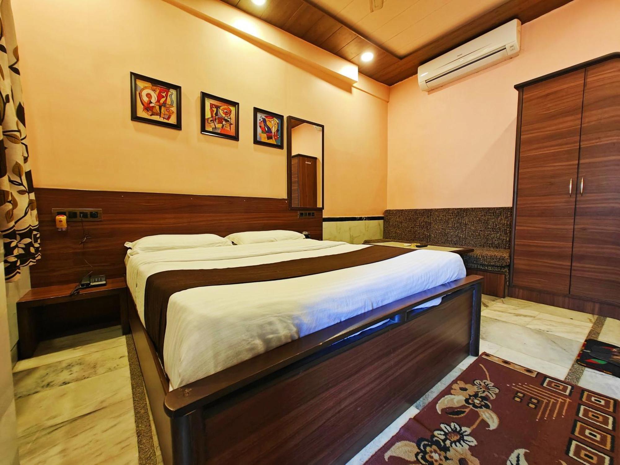 Hotel Saraswati Mount Abu Ngoại thất bức ảnh