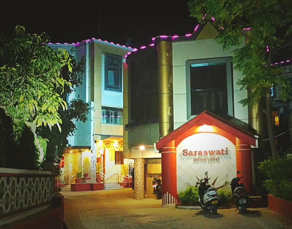 Hotel Saraswati Mount Abu Ngoại thất bức ảnh